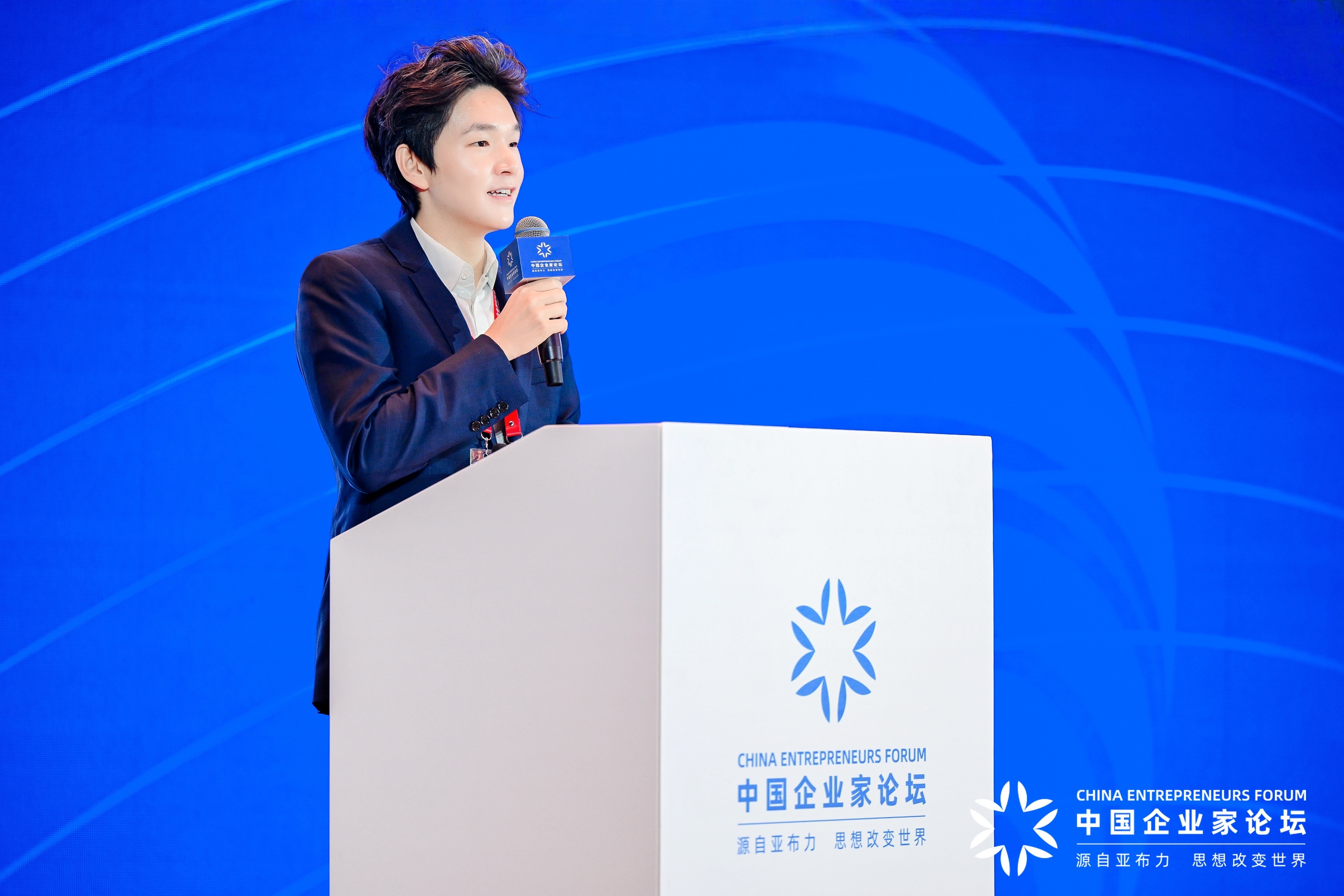 谢承润当选亚布力论坛理事：向内重构 向外生长，中国生物制药如何逆周期生长？